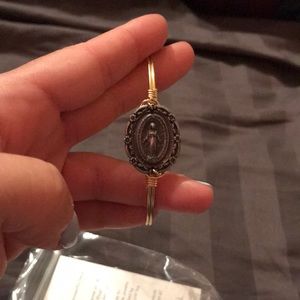 NWT Luca + Danni Mother Mary bangle